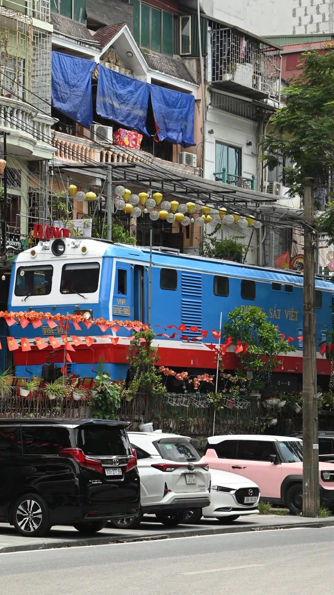 Mâm cơm mùa chuyển lá: ấm áp vị bếp Việt giữa ngày Hà Nội se mình
