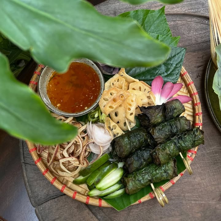 Thanh vị cho ngày hè: Cơm sen nhẹ lành giữa nắng nóng Hà Nội — ảnh 4