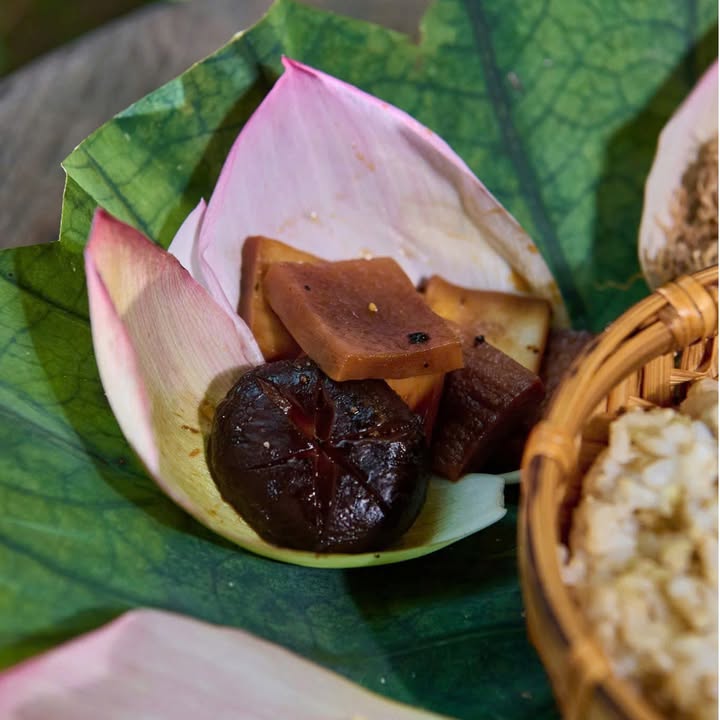 Cơm sen mùa hạ: Món quà bình dị từ Senté trong ba năm liên tiếp tại Michelin Guide — ảnh 4