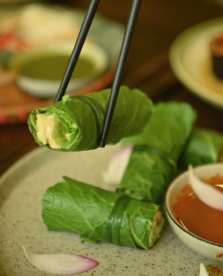 Cải mèo cuốn chay tại Senté: đậu phụ, củ sen và củ hũ dừa — ảnh 4