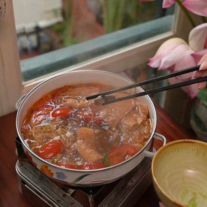 Lẩu riêu ấm cho ngày gió se tại Senté — ảnh 5