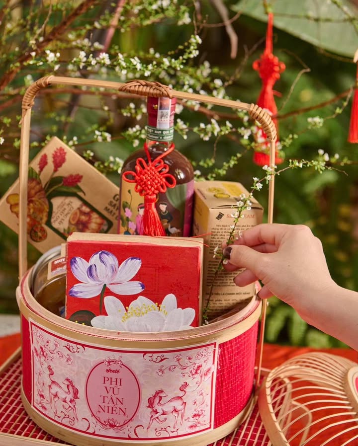 Phi Vũ Tân Niên: Dệt Tết Việt từ những điều mộc mạc — ảnh 5