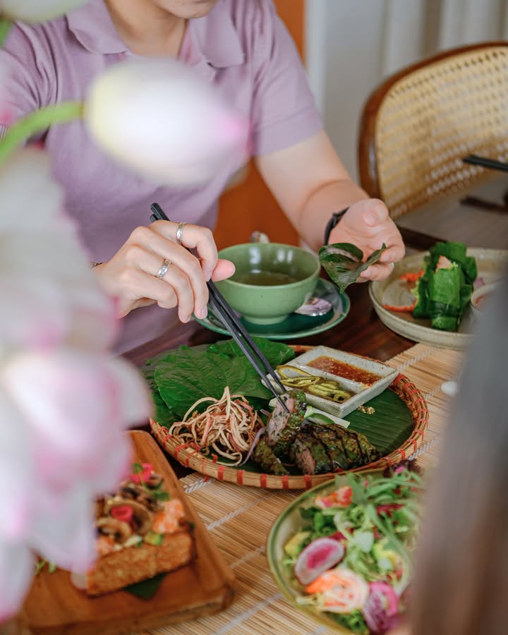 Senté Liễu Giai mang mùa sen vào không gian và món ăn — ảnh 5