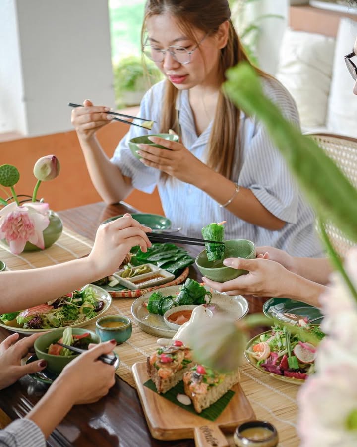 Bữa trưa vừa vặn đón mùa sang thu tại Senté