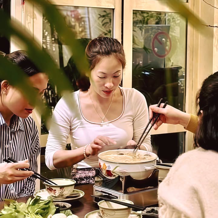 Lẩu cá lăng ấm lòng ngày gió mùa Hà Nội — ảnh 5
