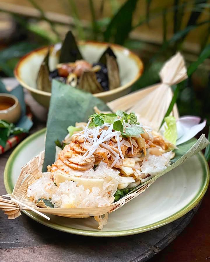 Củ hũ dừa miền Tây và món gỏi thanh lành tại Senté